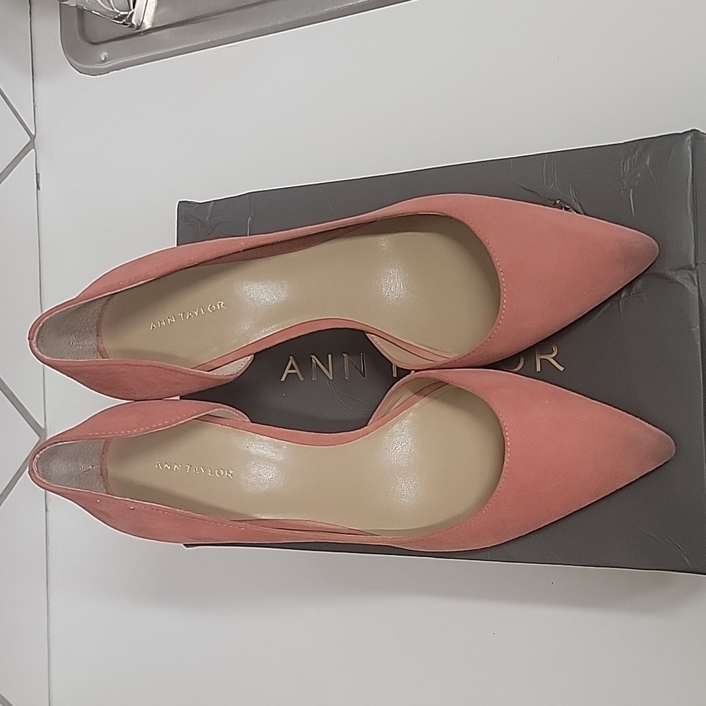 Ann Taylor Pink Sunset Suede Pump